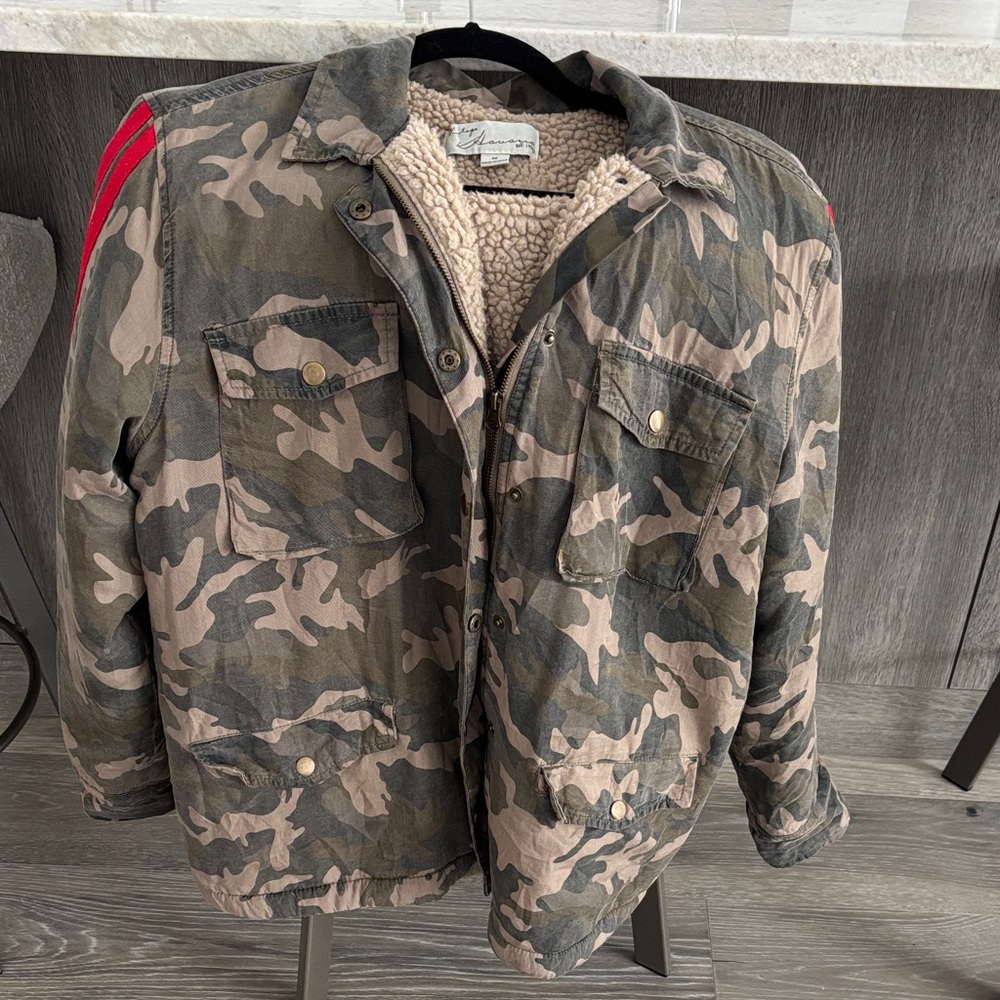 Vintage Havana Camouflage Jacket with Red Stripes
